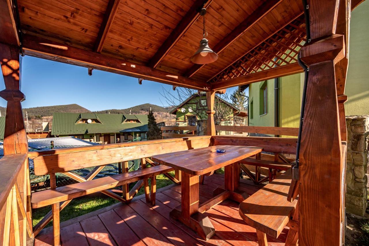 Emerald House Mykulychyn Εξωτερικό φωτογραφία